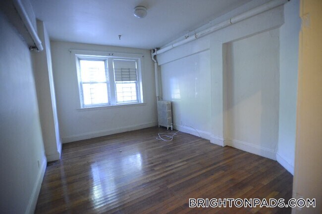116 Washington St unit 2, Boston, MA 02121 - photo 4