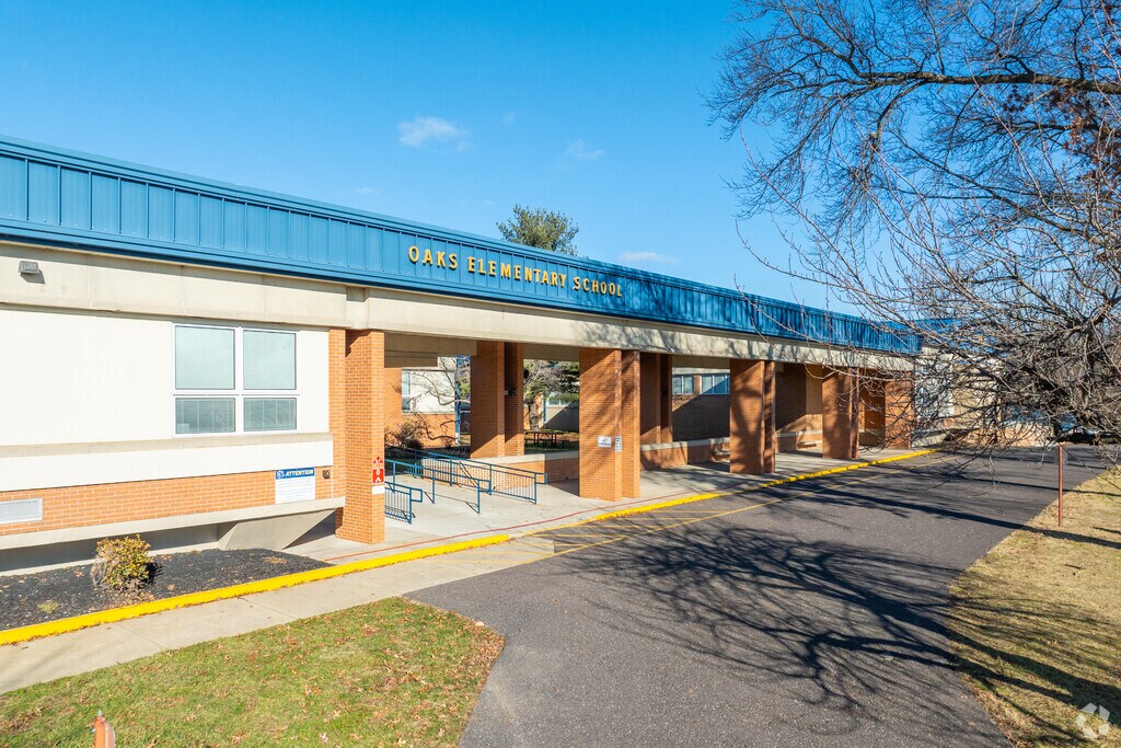 Oaks Elementary School receives an overall A grade from niche.com.