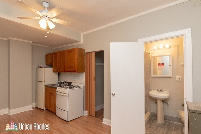 3836 N Fremont St unit A07C, Chicago, IL 60613 - photo 7