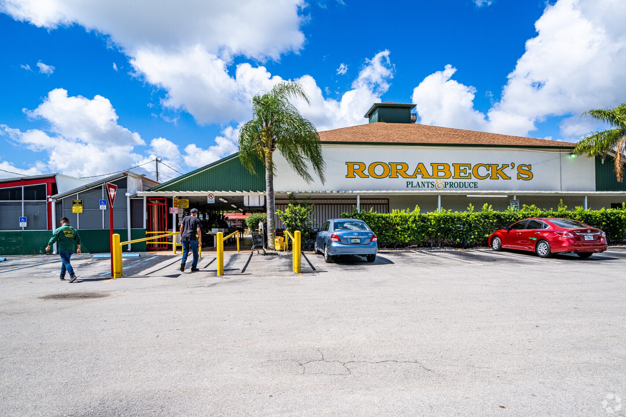 Rorabecks Wholesale warehouse entrance in Willoughby neighborhood.