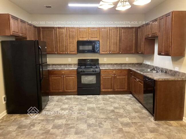 3177 Wyesham Cir, Duluth, GA 30096 - photo 7