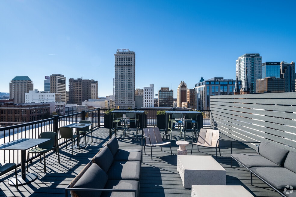 Market Lofts on Third