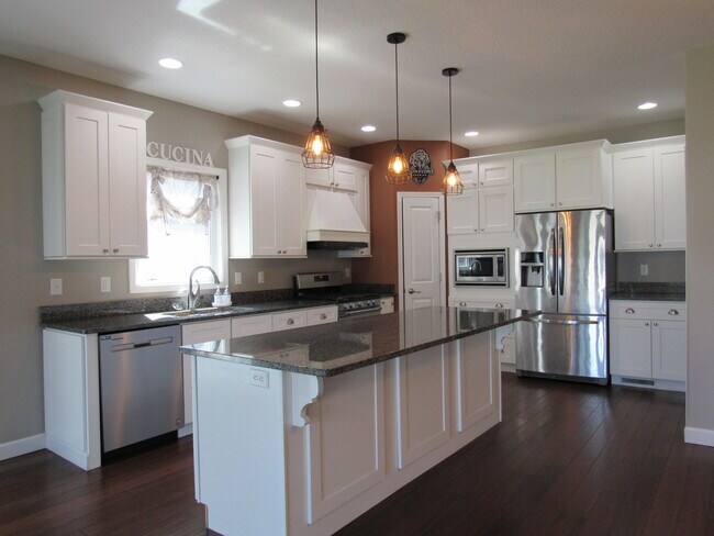 405 E Palace Row, Geneseo, IL 61254 - photo 5