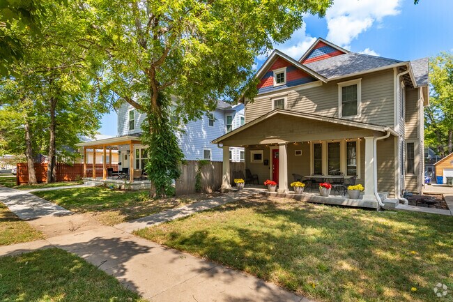 The Oread neighborhood has a great selection of historic homes.