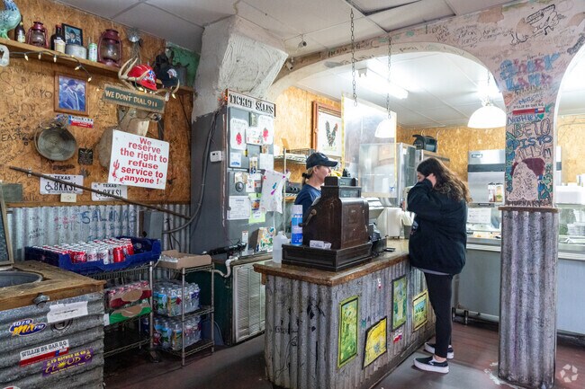 Residents in Edinburg can get delicious baby back ribs or barbeque brisket from Willie B's Barbeque.