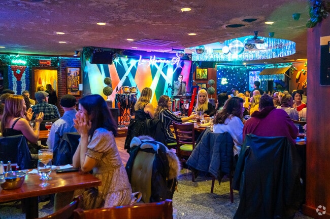 With amazing food, live music and nightlife, La Havana 59 is a must visit in Moonachie.