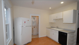 21 Peabody St Unit 1, Newton, MA 02458