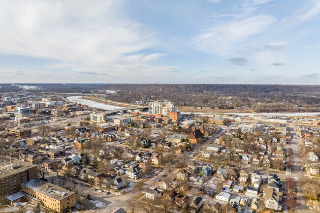 An overview of Washington Park looking towards the river.
