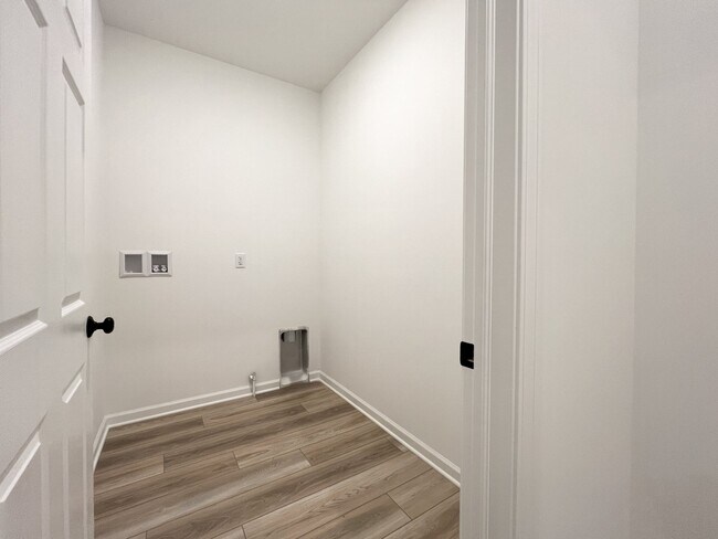 1006 Joel Ln, Genoa, IL 60135 - photo 6