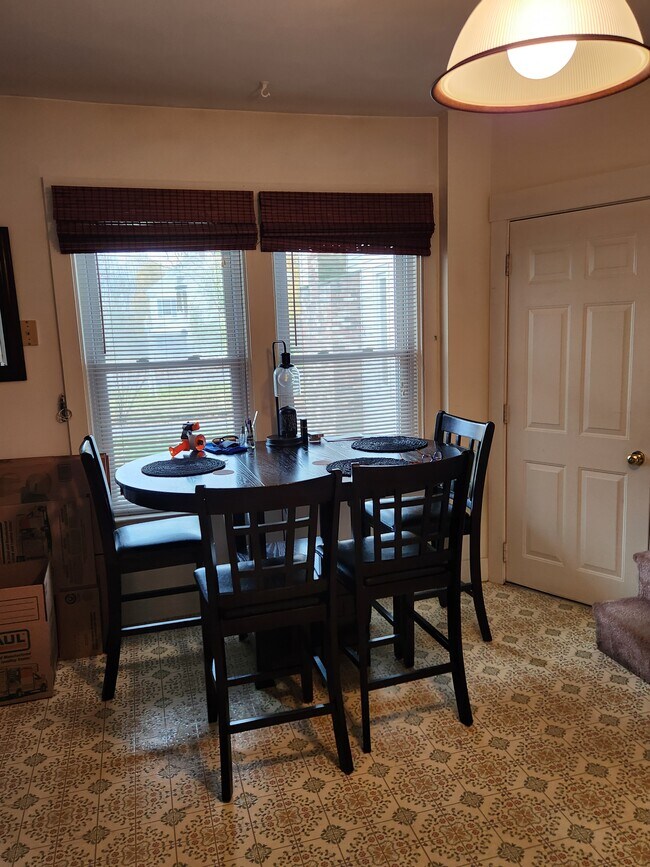 Eat in kitchen with 2 windows