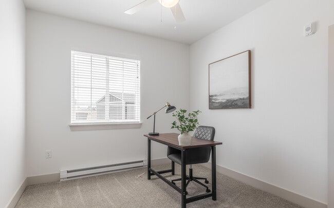 Tidewater Apartments | Third Bedroom