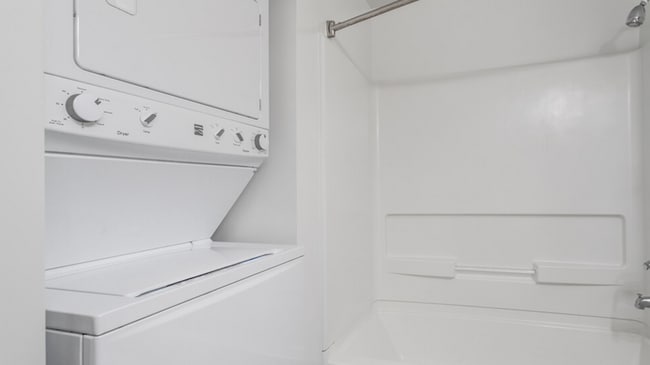 Sonoma Woods Apartments – New Ownership & Management, Newport News, VA 23608 - photo 2