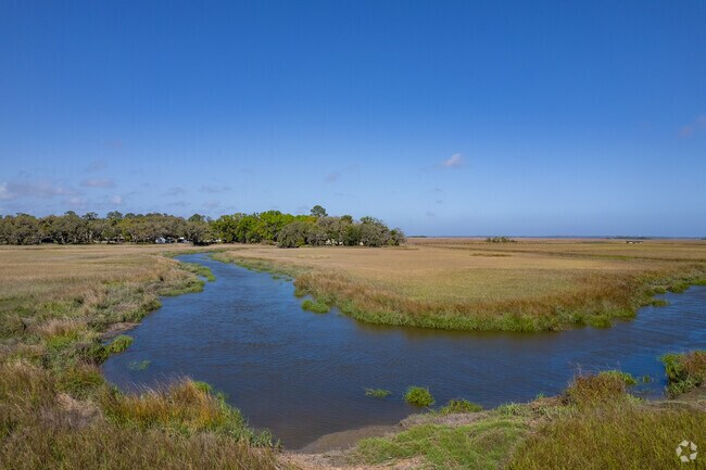 Country Club Estates is adjacent to marshes and waterways to the east.