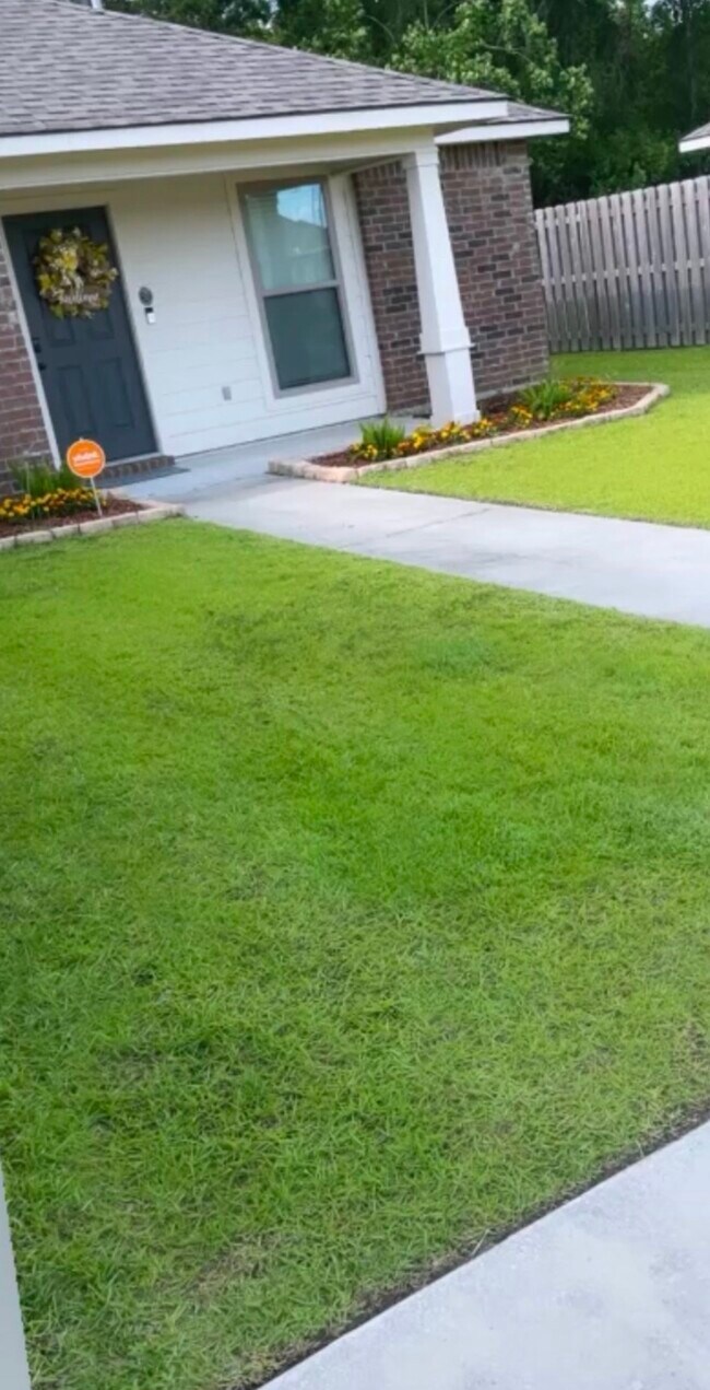 784 Huey Andrew Ave, Gonzales, LA 70737