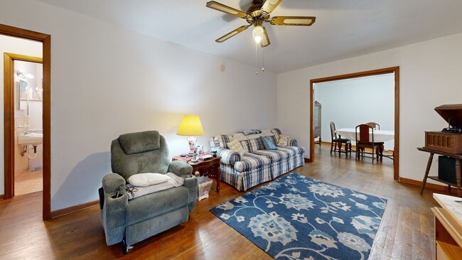 2566 Pine St, Snellville, GA 30078 - photo 2