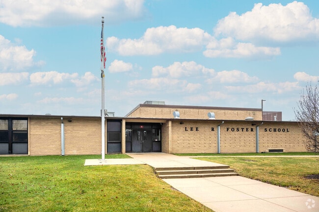 Courses in reading, writing, and literature are available at Lee Foster Elementary School.