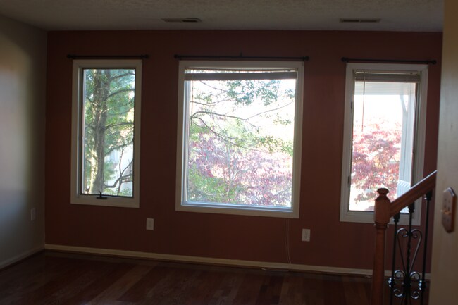 530 Kamran Dr, Christiansburg, VA 24073 - photo 4