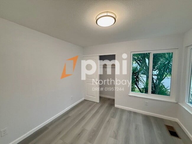 210 Leafwood Ct, Suisun City, CA 94585 - photo 6