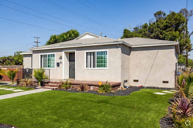 Architectural styles in Willowbrook range from bungalows to ranch-style homes.