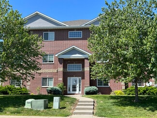 2300 Westlake Rd Unit 303, North Liberty, IA 52317