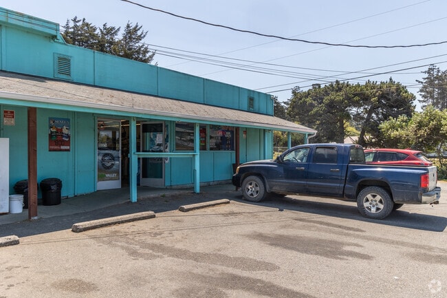 Nesika Beach Market is a go-to spot for groceries and snacks.