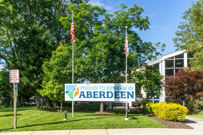 The town of Aberdeen was founded in 1892 and is a close drive to Hollywoods.