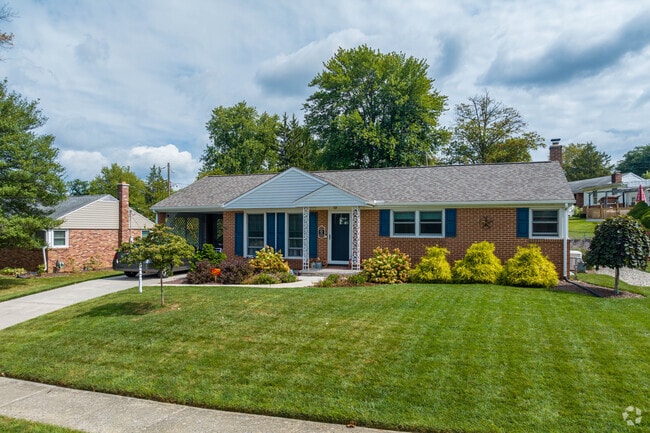 Ranch style homes are quite common in Tyler Run-Queens Gate.
