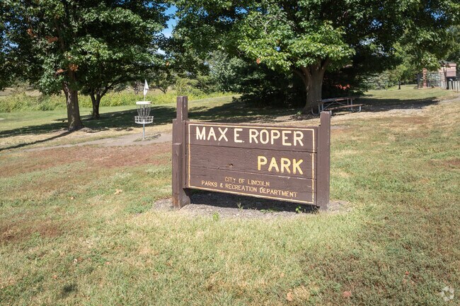 Nearby Max E Rpoer has on ot the best disc golf courses in all of Nebraska.