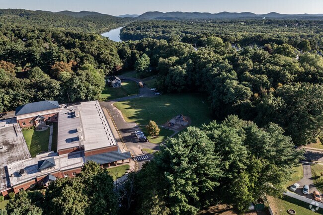 E.N White Elementary School is located in Holyoke.