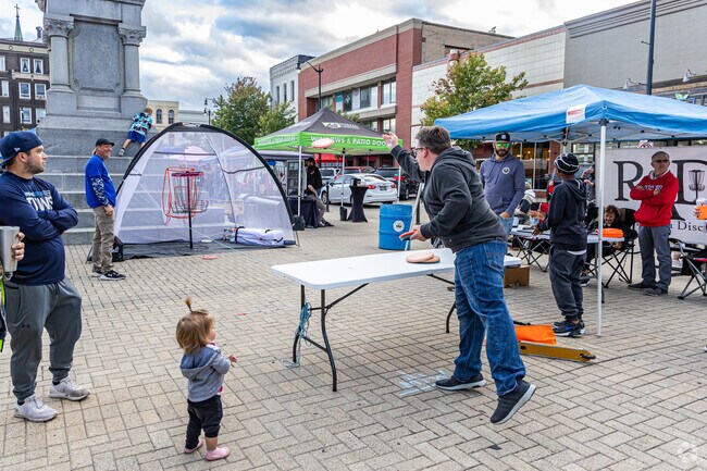 Monument Square in Downtown Racine hosts events throughout the year which are walkable from School Section-Towerview.