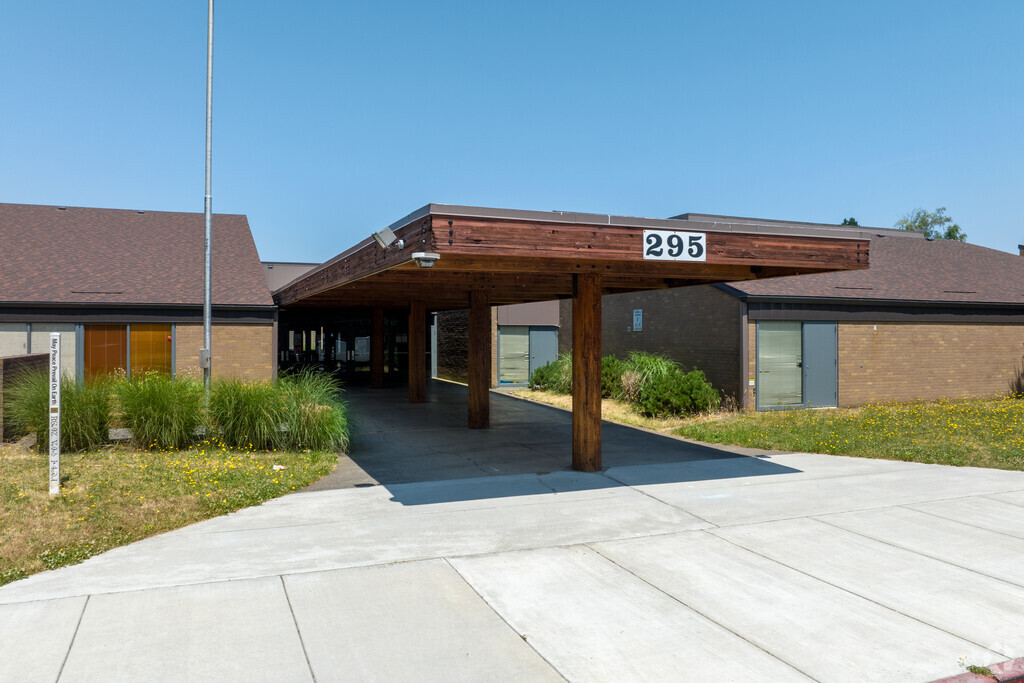The main entrance to Highland Elementary is on NE 24th St in Gresham.