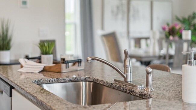 7045 Randleman Dr, Knoxville, TN 37918 - photo 4