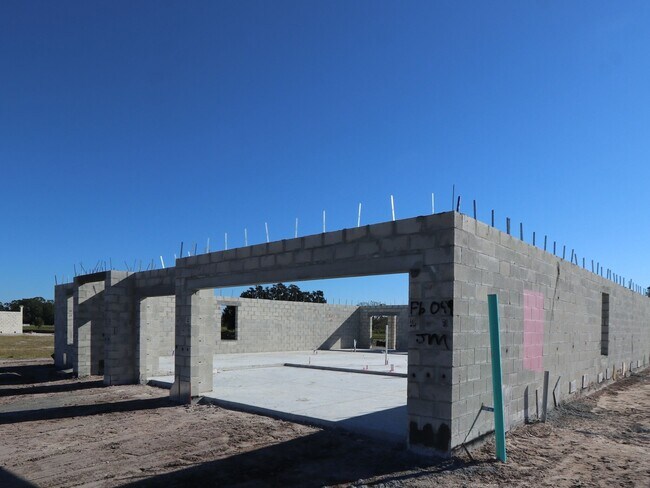 8437 Fox Den Cove, Lakeland, FL 33810 - photo 7