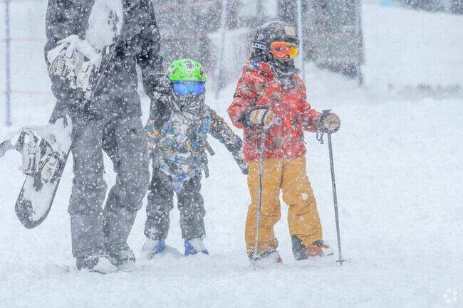 Gypsum, Colorado, is a gateway to world-class skiing, with Vail and Beaver Creek resorts just a short drive away. Whether carving fresh powder or enjoying après-ski relaxation, residents and visitors love the easy access to some of Colorado’s best slopes and winter adventures.