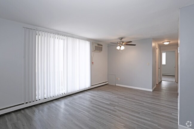 Lakeland Tower, Euclid, OH 44117 - photo 7