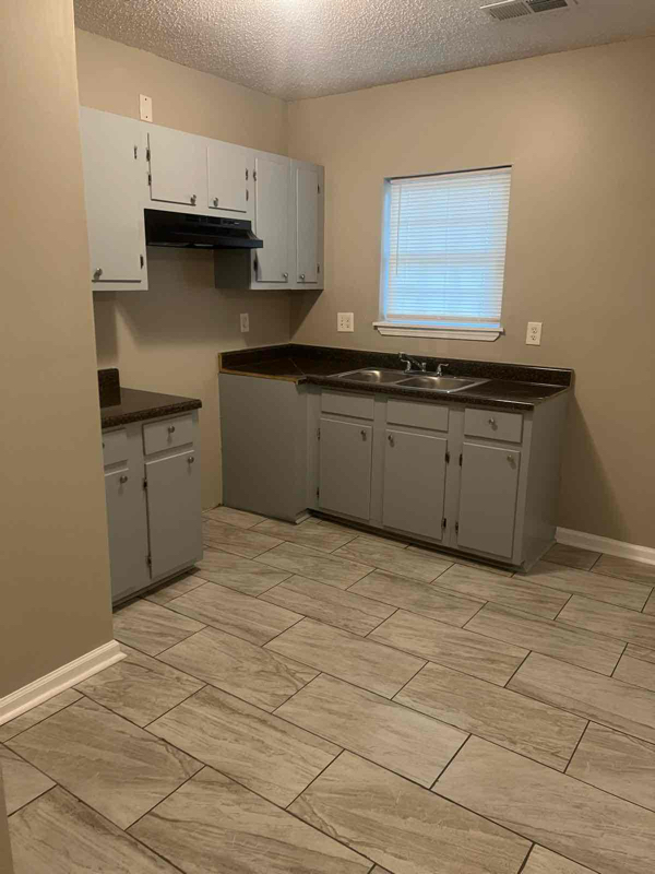 3618 Faxon Ave Unit 3618 Faxon 2, Memphis, TN 38122
