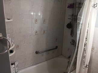 14 Hastings St Unit 1, Marlborough, MA 01752