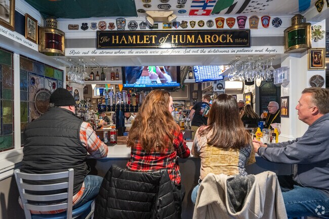 Head to The Voyage Irish Pub & Restaurant in Humarock for great live music.