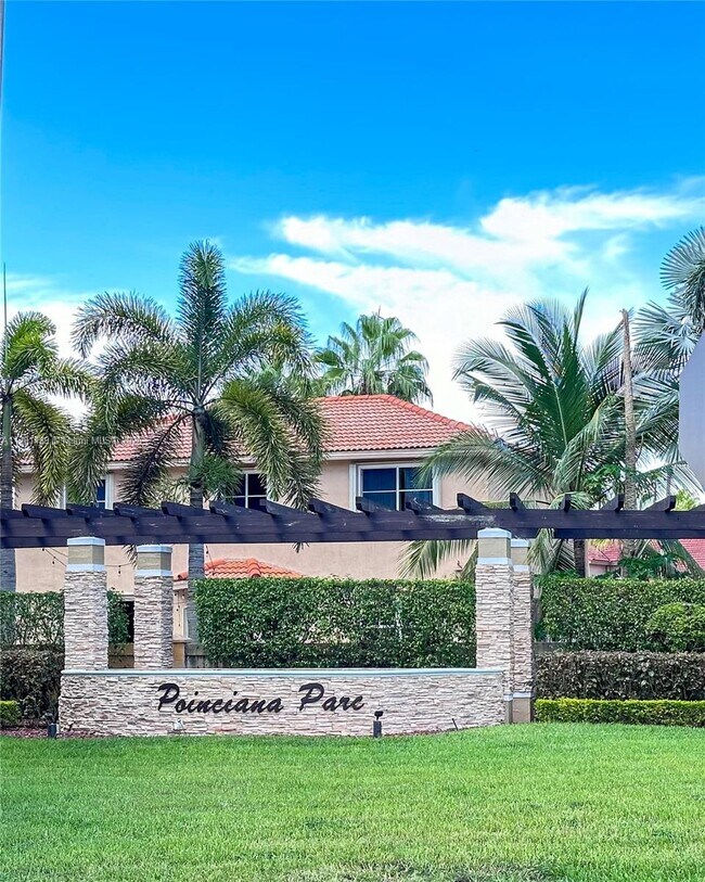 203 Maple Terrace, Davie, FL 33325 - photo 2