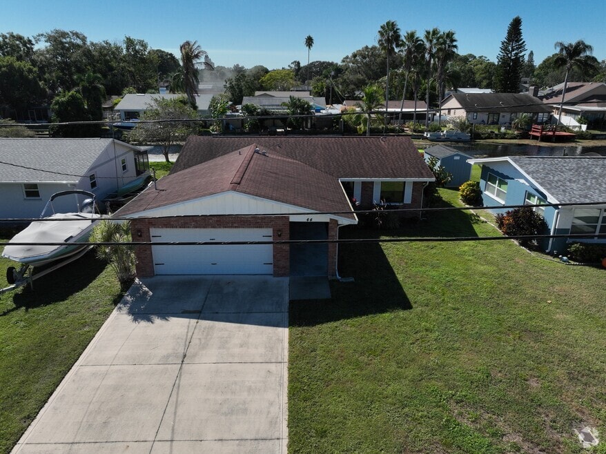 44 Cypress Dr, Palm Harbor, FL 34684 - photo 2