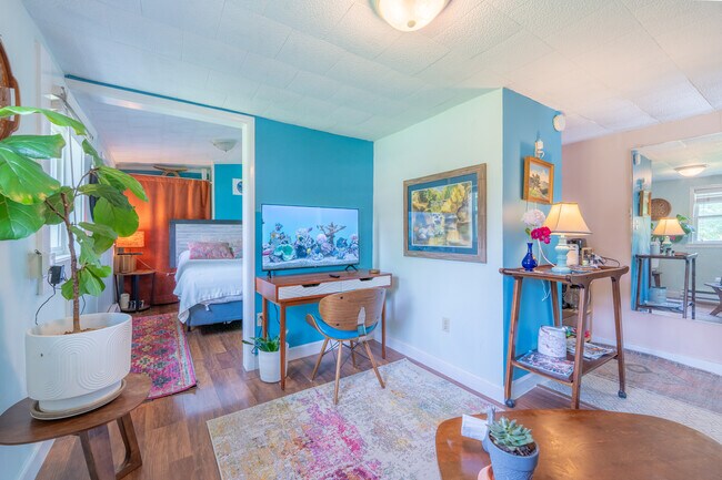 1101 S Rogers St unit 3, Bloomington, IN 47403 - photo 4