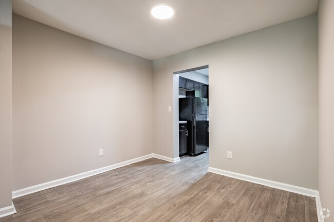 2BR, 2BA - 1298SF