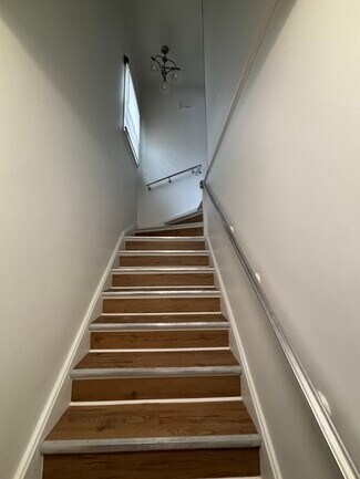 589 Bramhall Ave, Jersey City, NJ 07304