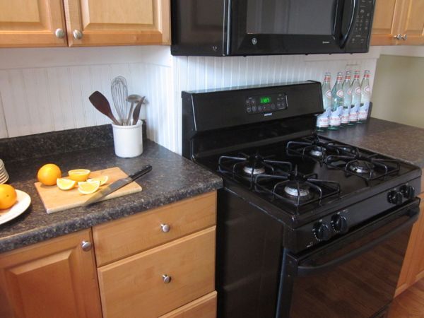 27 Oakwood St unit 2nd Floor, Albany, NY 12208 - photo 7