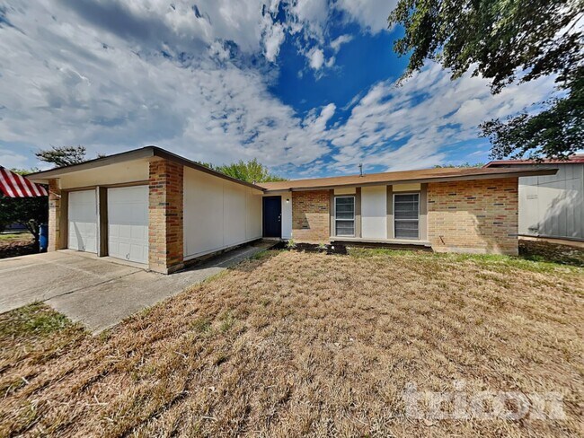 5015 Walt Schirra St, San Antonio, TX 78219 - photo 2