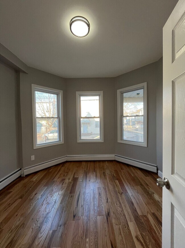 151 Armstrong Ave unit 1, Jersey City, NJ 07305 - photo 3