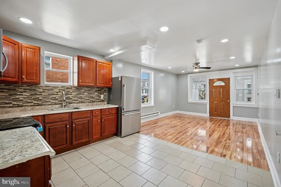 1018 S 55th St unit 2, Philadelphia, PA 19143 - photo 1