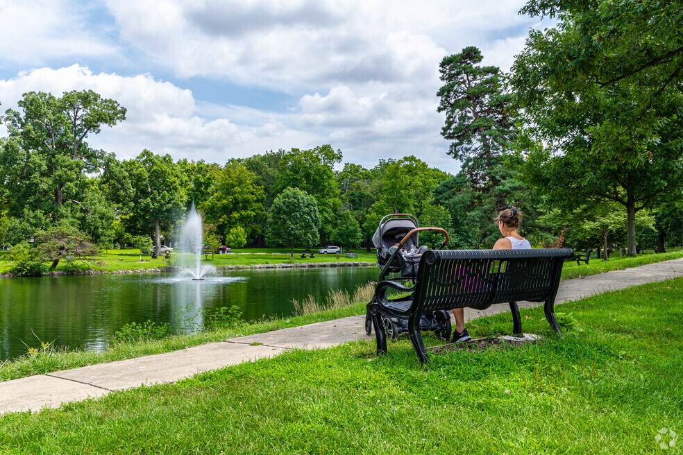 Washington Park Knolls