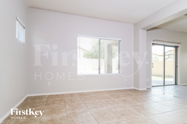 9918 W Bloch Rd, Tolleson, AZ 85353 - photo 5