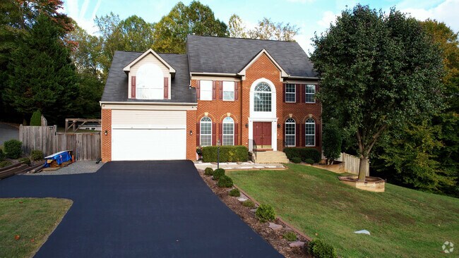Neighborhood_Buckhall_1211423